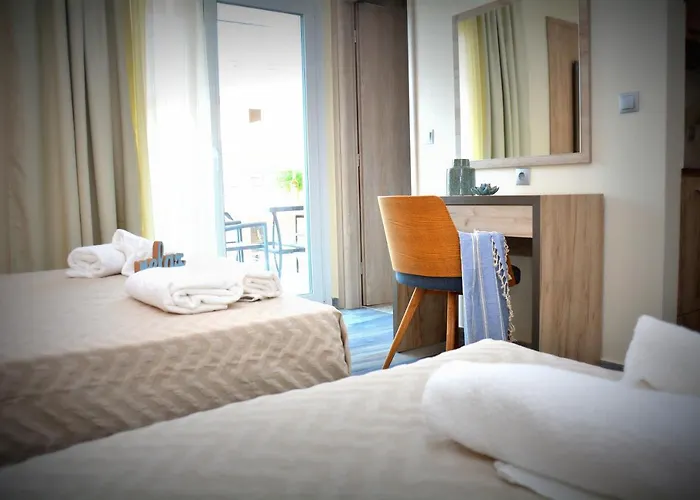 Aparthotel Vasilicos Sea 3*