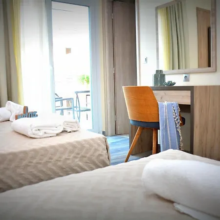 Lejlighedshotel Vasilicos Sea 3*